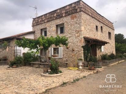 Vista exterior de Casa o xalet en venda en El Pla de Santa Maria amb Jardí privat, Terrassa i Piscina