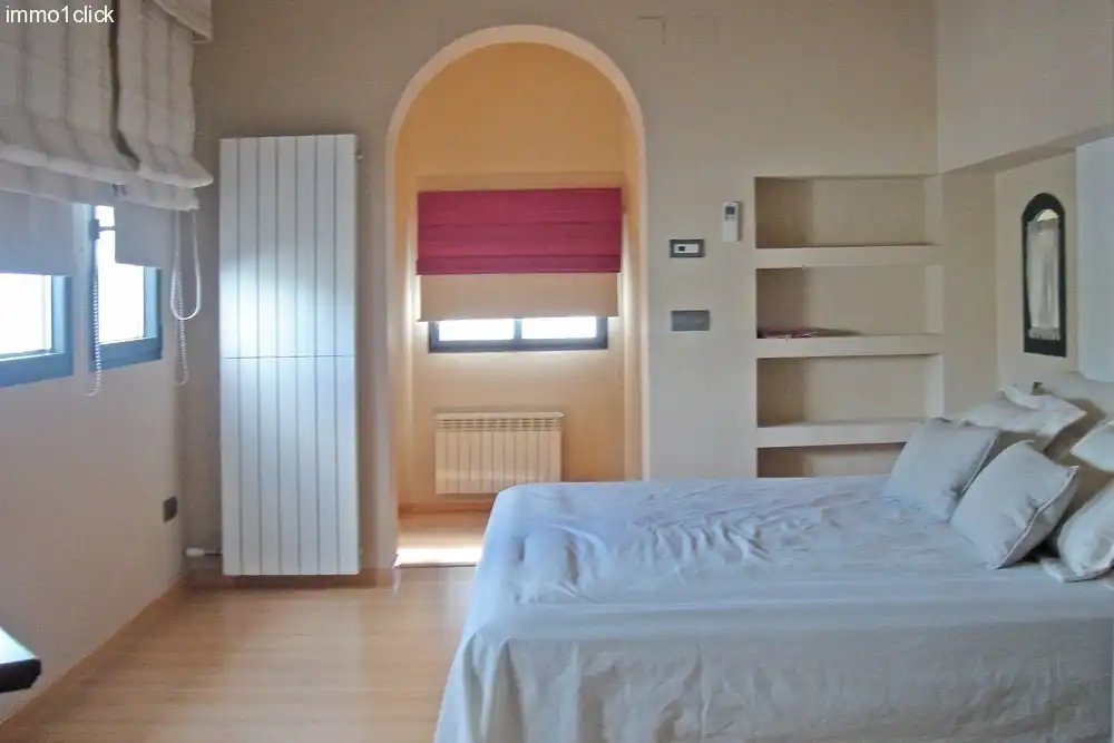 Dormitori de Casa o xalet en venda en Albolote