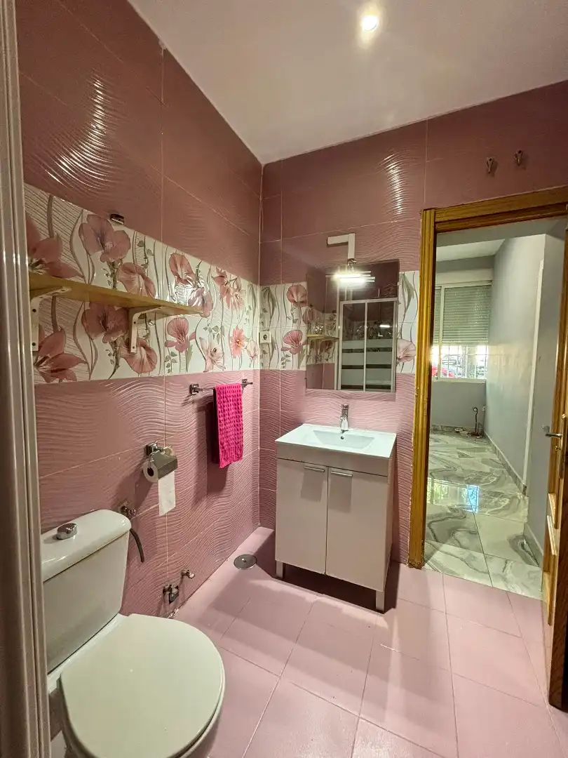 Baño de Apartamento en venta en Madrid con Aire acondicionado y Calefacción