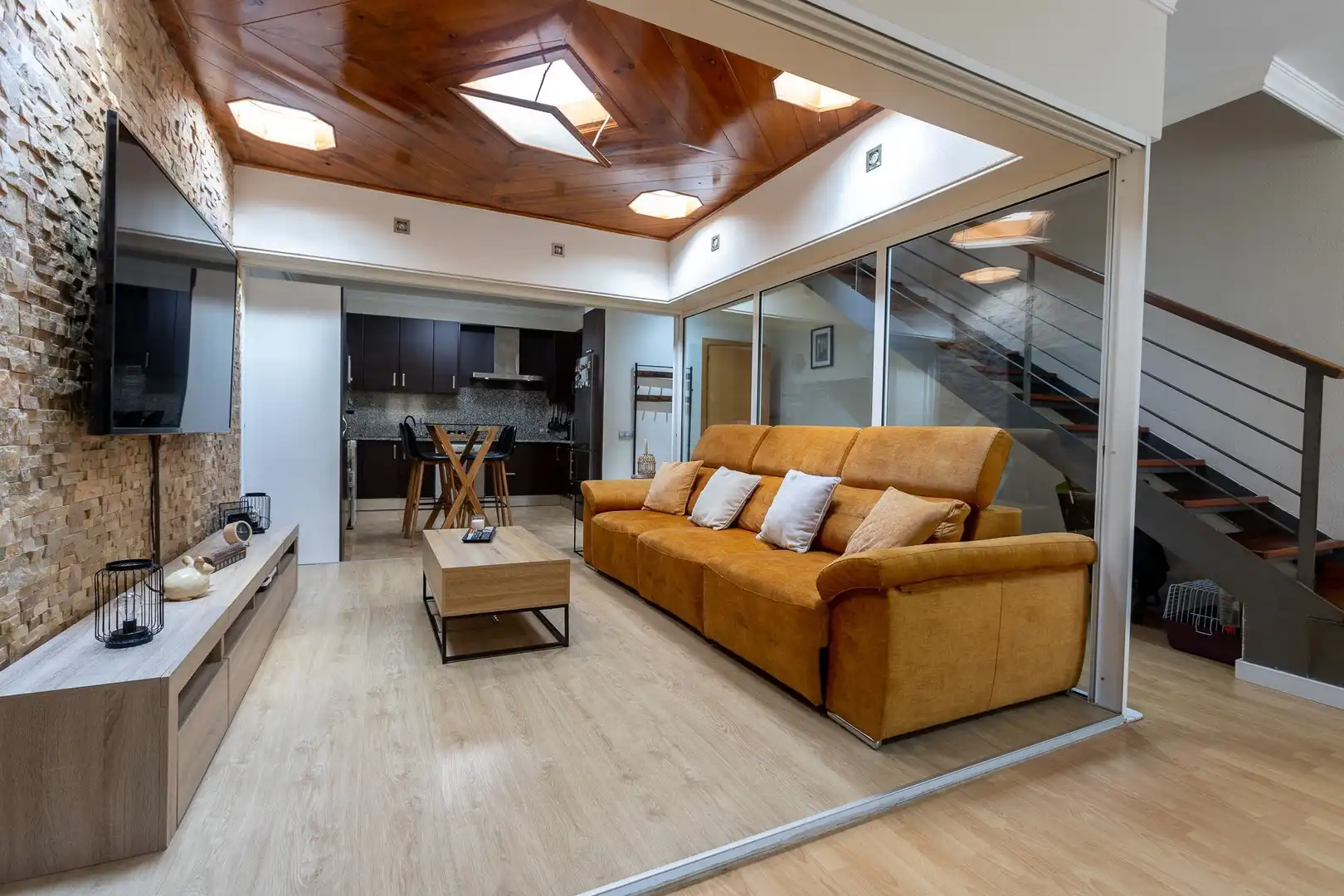 Wohnzimmer von Einfamilien-Reihenhaus zum Verkauf in Roses mit Klimaanlage, Heizung und Terrasse