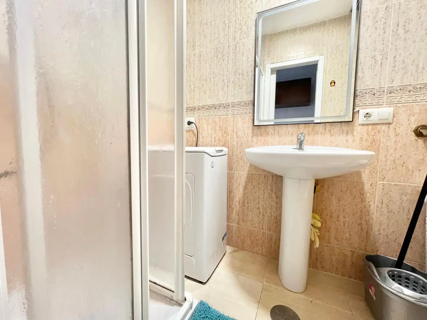 Bathroom of Ground floor for rent in Torrevieja  with Heating, Terrace and Furnished