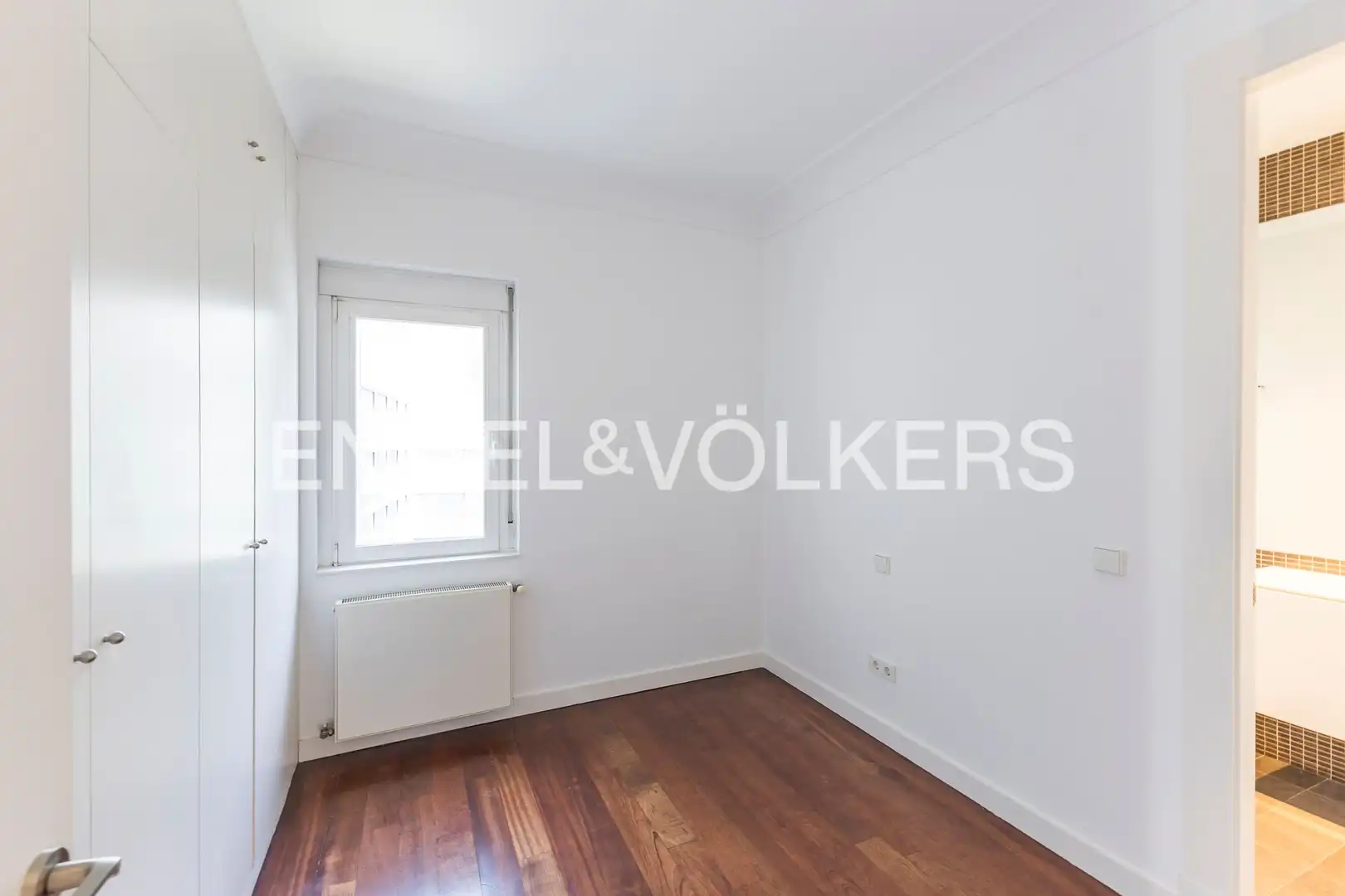Dormitori de Àtic de lloguer en Madrid amb Aire condicionat, Calefacció i Parquet