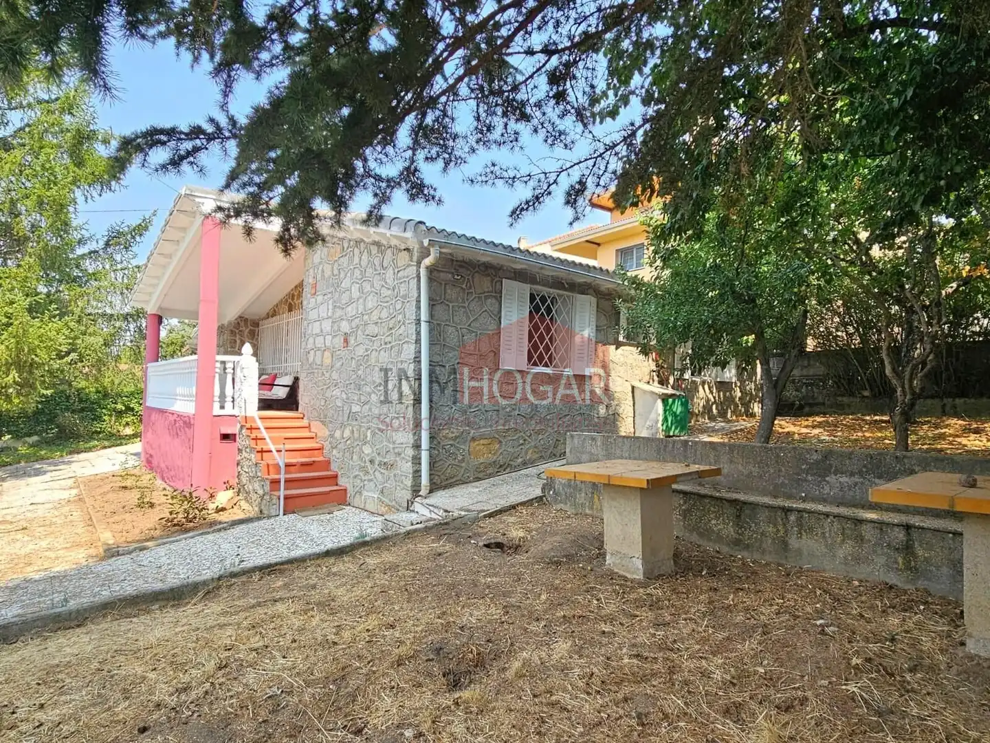 Vista exterior de Casa o chalet en venta en Herradón de Pinares con Calefacción, Jardín privado y Terraza