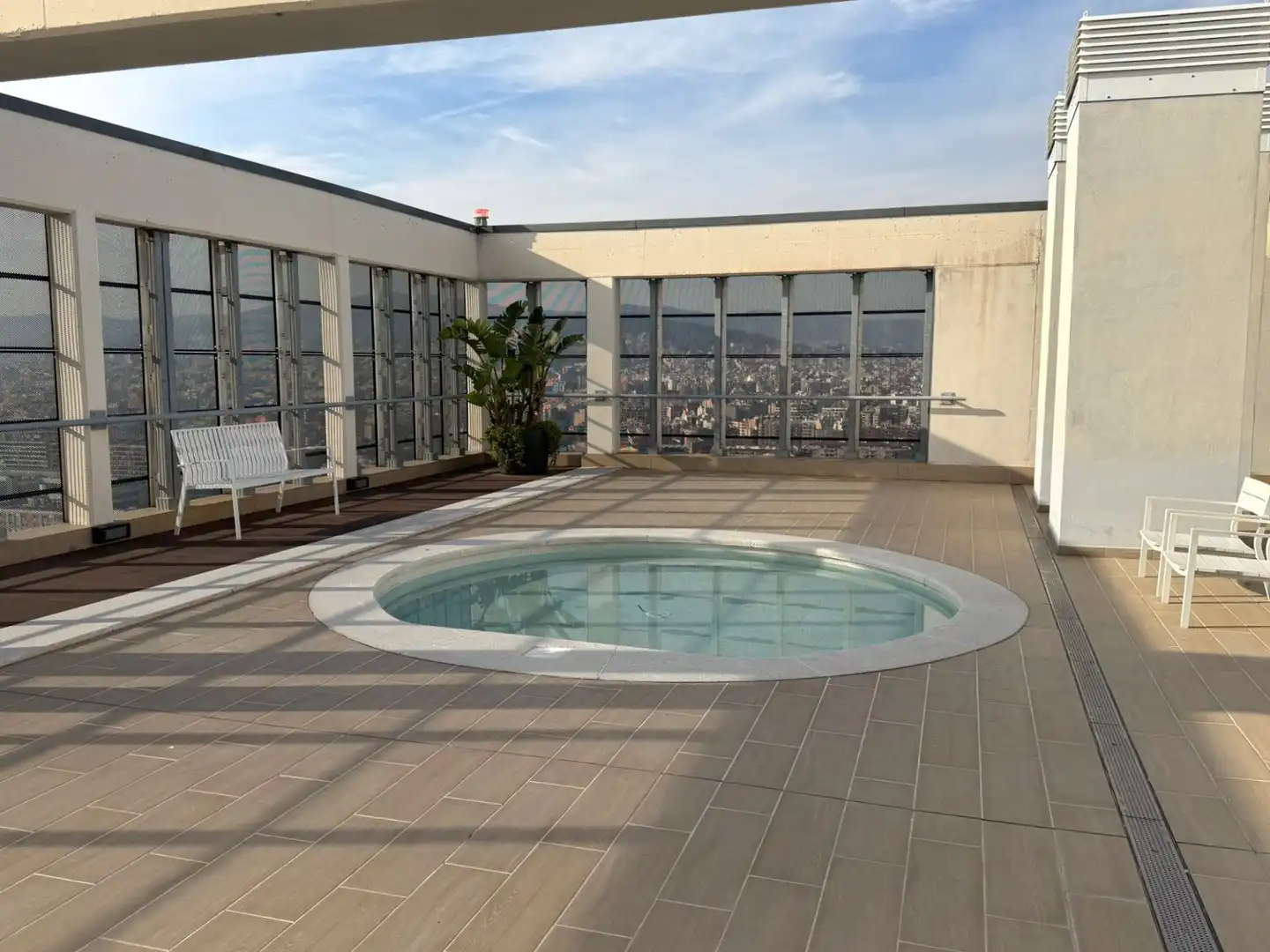 Swimming pool of Flat for sale in Barcelona  with Air Conditioner, Heating and Terrace