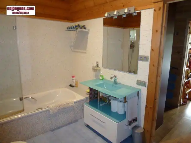 Baño de Casa o chalet en venta en Begues con Aire acondicionado, Calefacción y Jardín privado