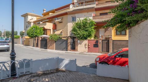 VIVIENDA UNIFAMILIAR ADOSADA EN OGIJARES