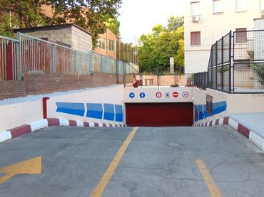 Individual with lift for sale in Calle la Dolorosa