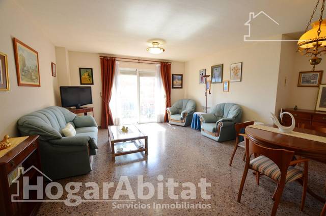 Piso en Venta en Calle Pintor Xavier Soler en Garbinet - Parque de las Avenidas