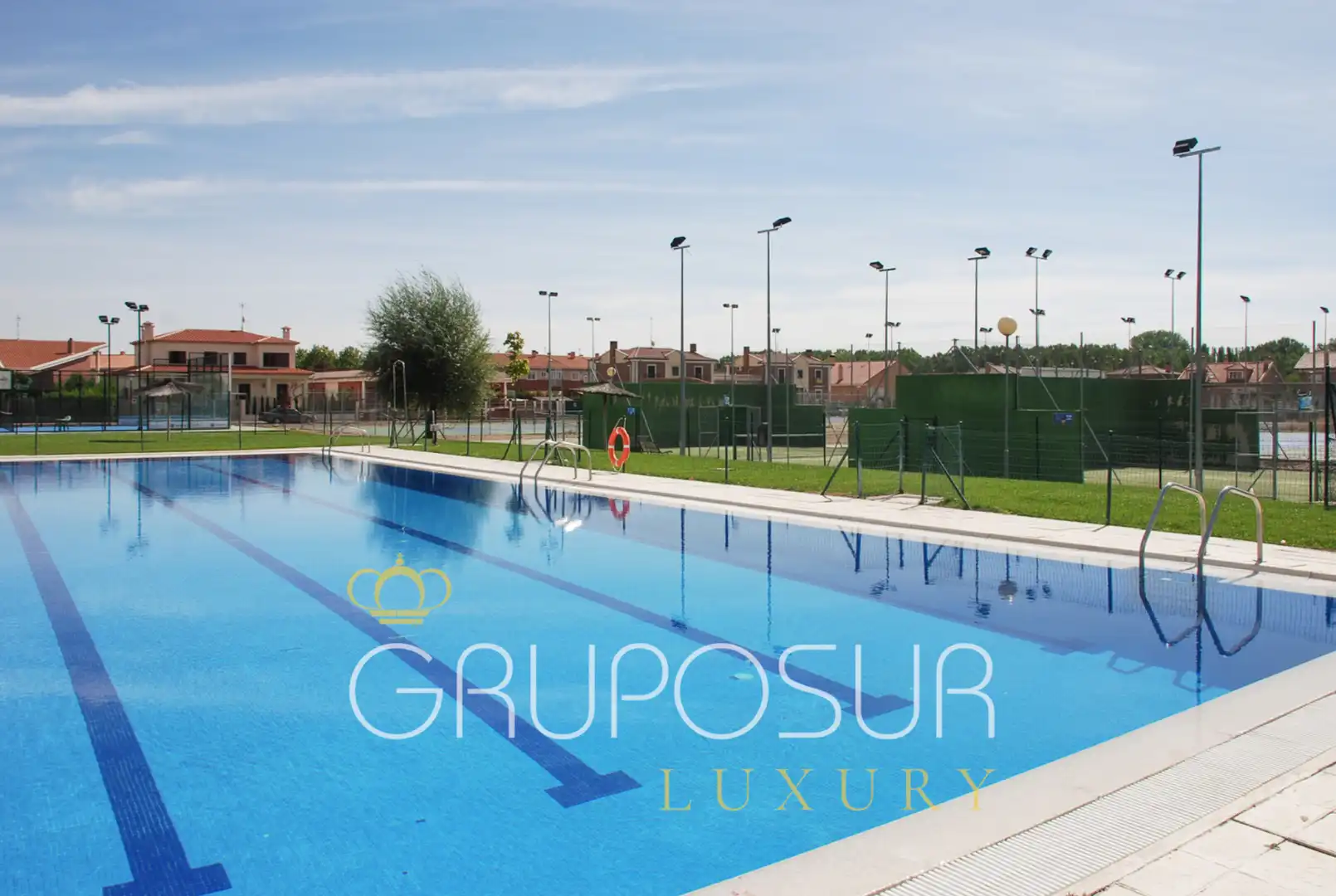 Piscina de Casa adosada en venta en Arroyo de la Encomienda con Calefacción, Jardín privado y Parquet
