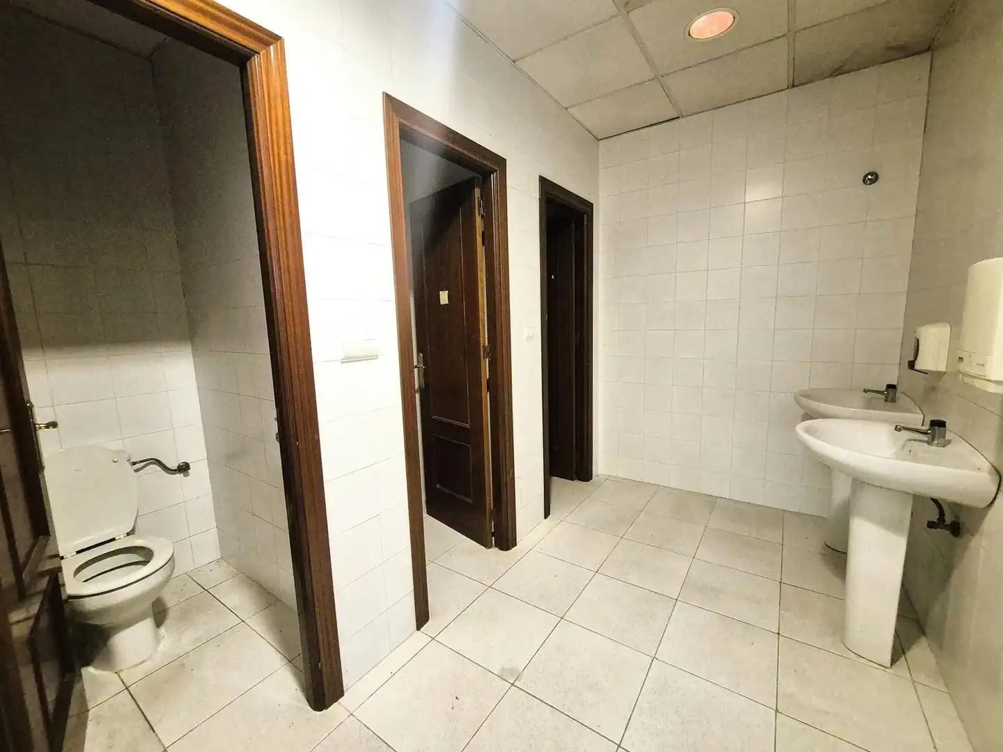 Local comercial de lloguer a Loja, imagen 12