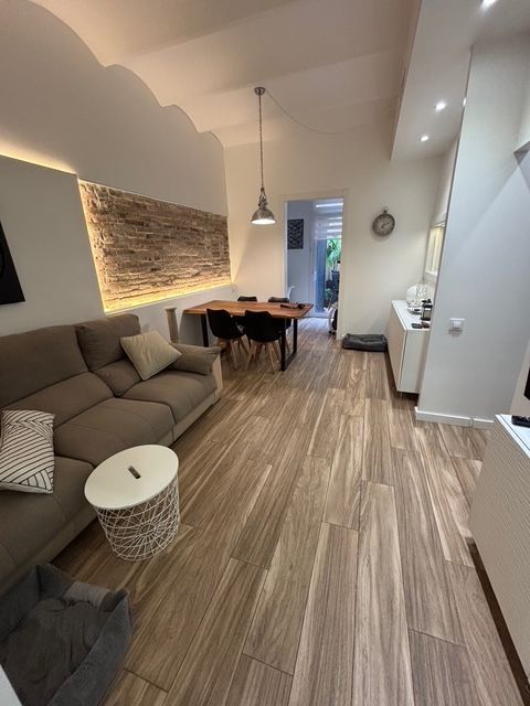 Living room of Flat for sale in L'Hospitalet de Llobregat  with Air Conditioner and Heating