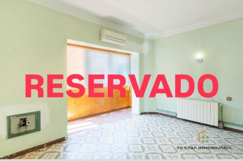 Bedroom of Flat for sale in Badalona  with Air Conditioner and Heating
