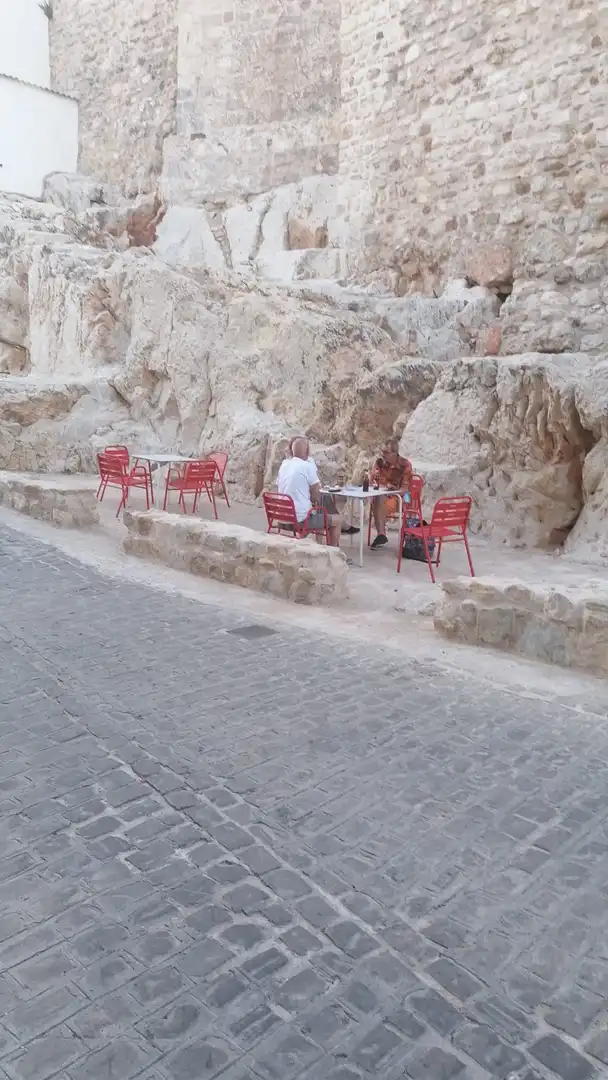 Terrasse von Einfamilien-Reihenhaus zum Verkauf in Martos mit Klimaanlage, Heizung und Terrasse