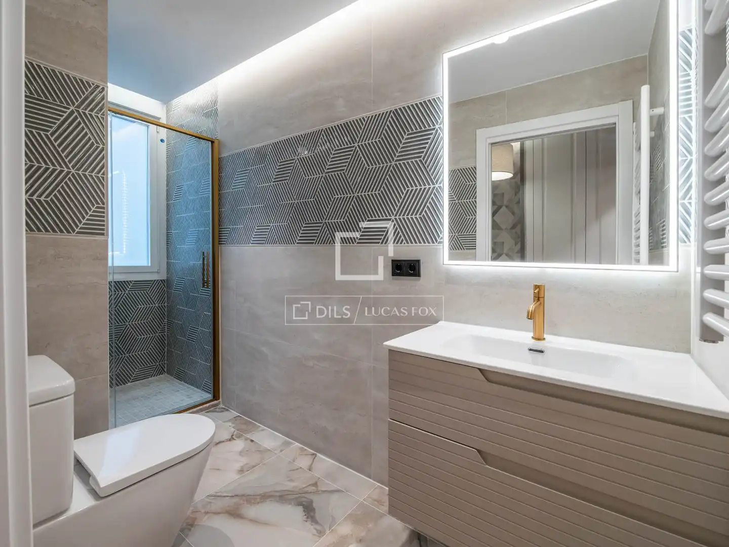Baño de Piso en venta en Madrid con Aire acondicionado, Calefacción y Parquet