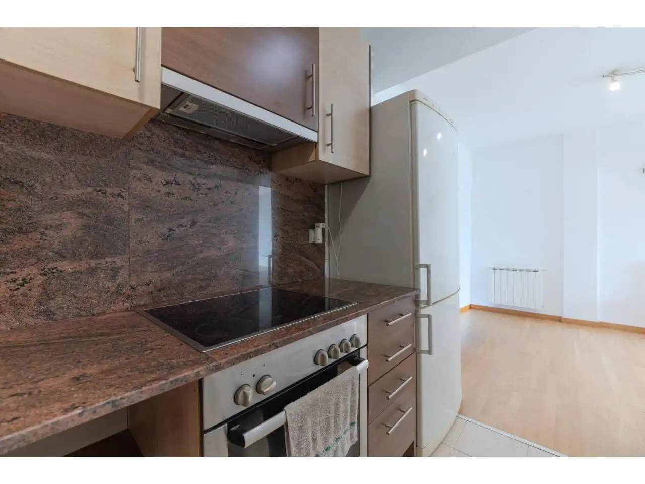 Küche von Wohnung zum Verkauf in Girona mit Heizung und Balkon