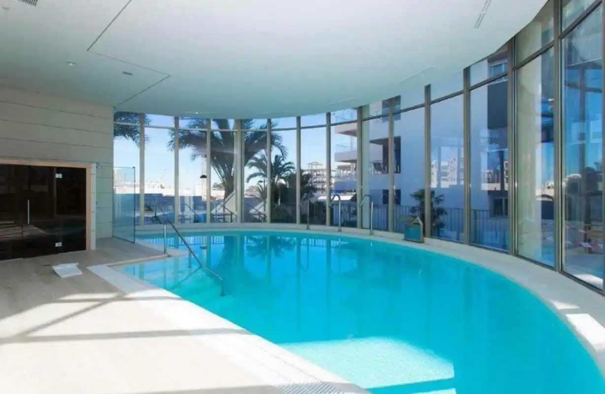 Swimming pool of Flat for sale in Orihuela  with Air Conditioner, Heating and Private garden