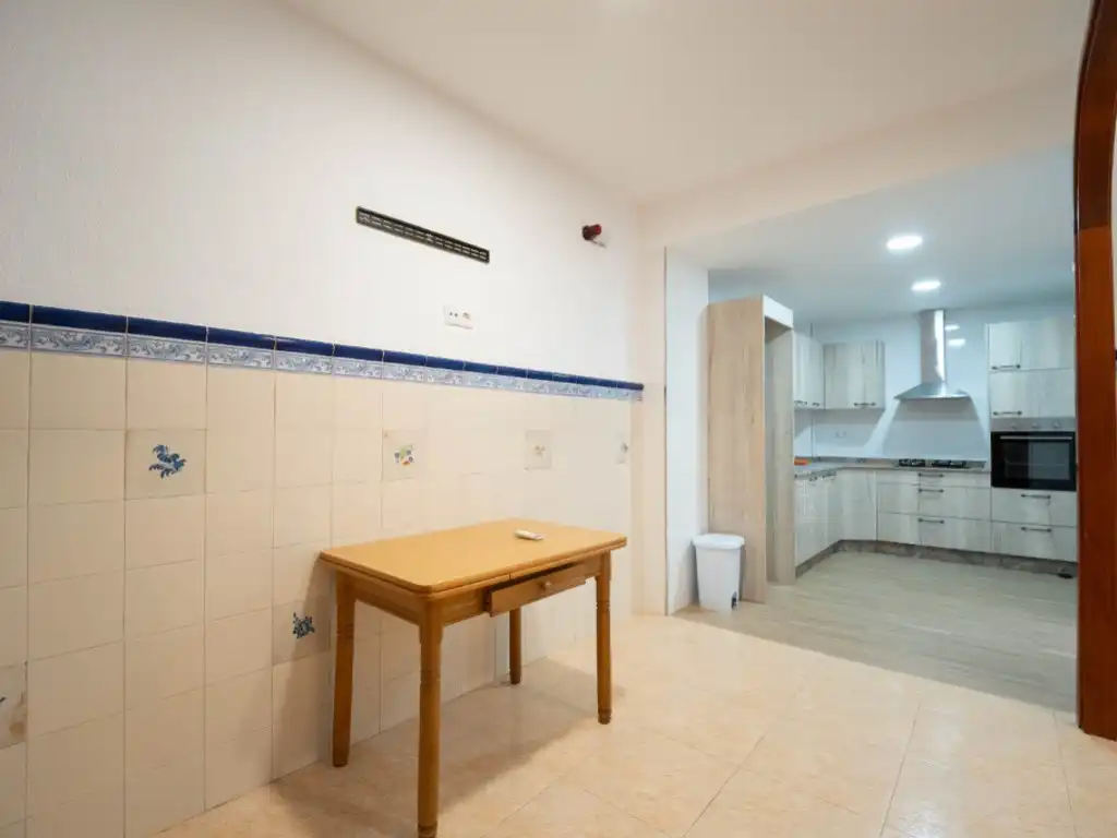 Cocina de Planta baja en venta en La Pobla de Vallbona con Aire acondicionado, Calefacción y Terraza