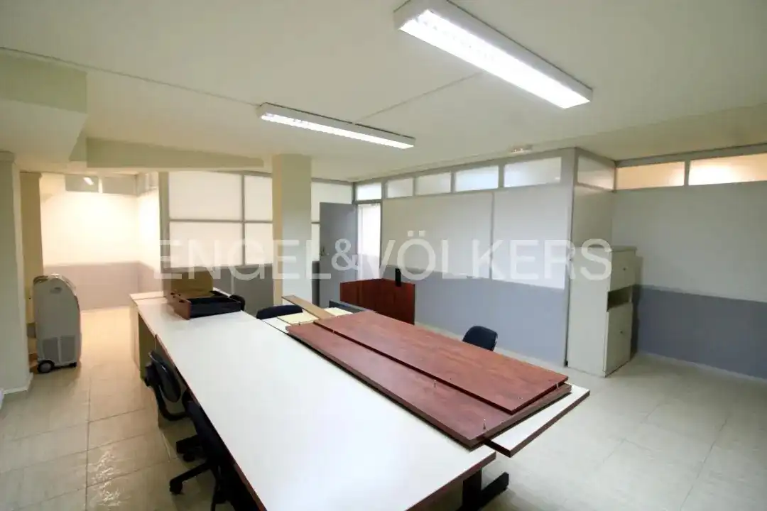 Office space for sale in Carrer la Parra, imagen 2