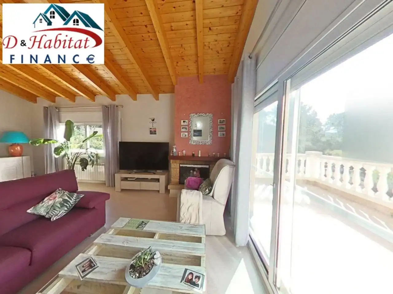 Living room of Houses for sale in Rubí  with Air Conditioner, Heating and Parquet flooring
