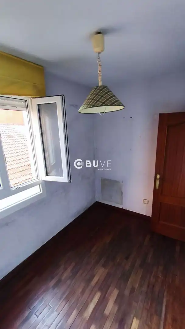 Habitación de Piso en venta en León Capital  con Terraza y Trastero