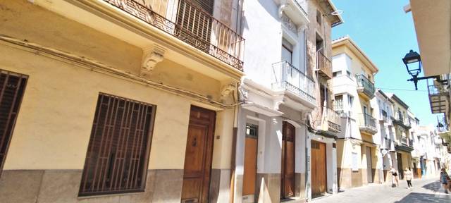Casa adosada en Venta en Casco Antiguo - Darremur