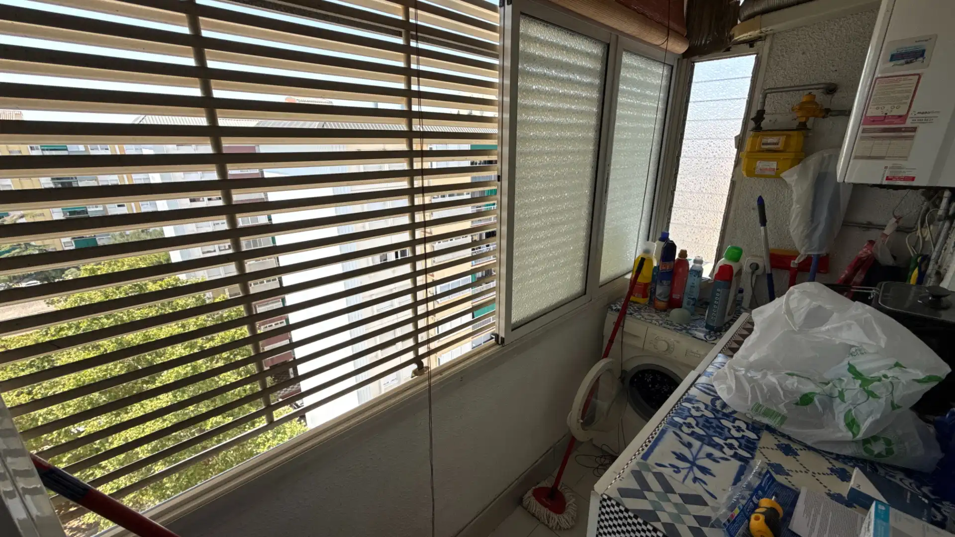 Piso con terraza en venta en Carrer de Felicià Xarau, imagen 14