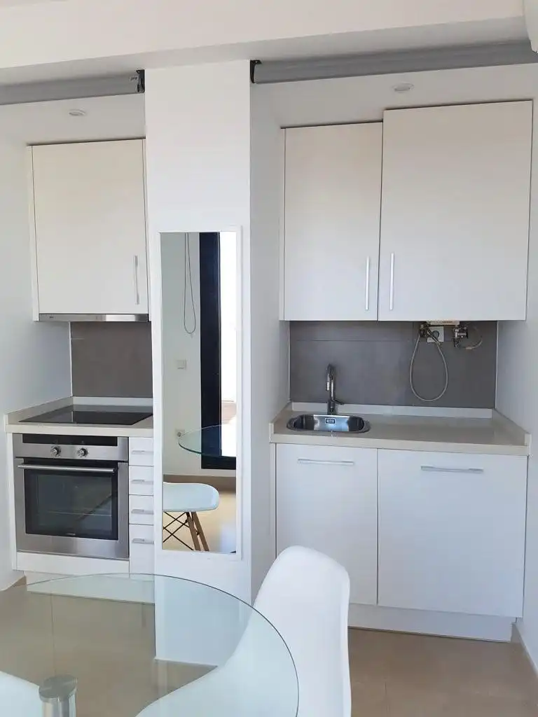 Cuina de Loft de lloguer en Valencia amb Aire condicionat, Terrassa i Traster