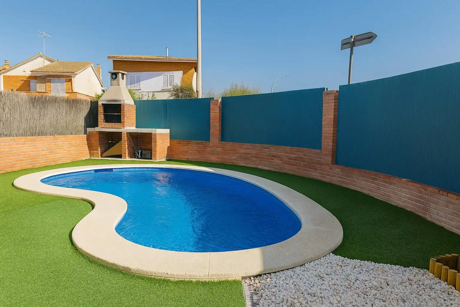 Piscina de Casa adosada en venta en Lliçà de Vall con Aire acondicionado, Calefacción y Jardín privado