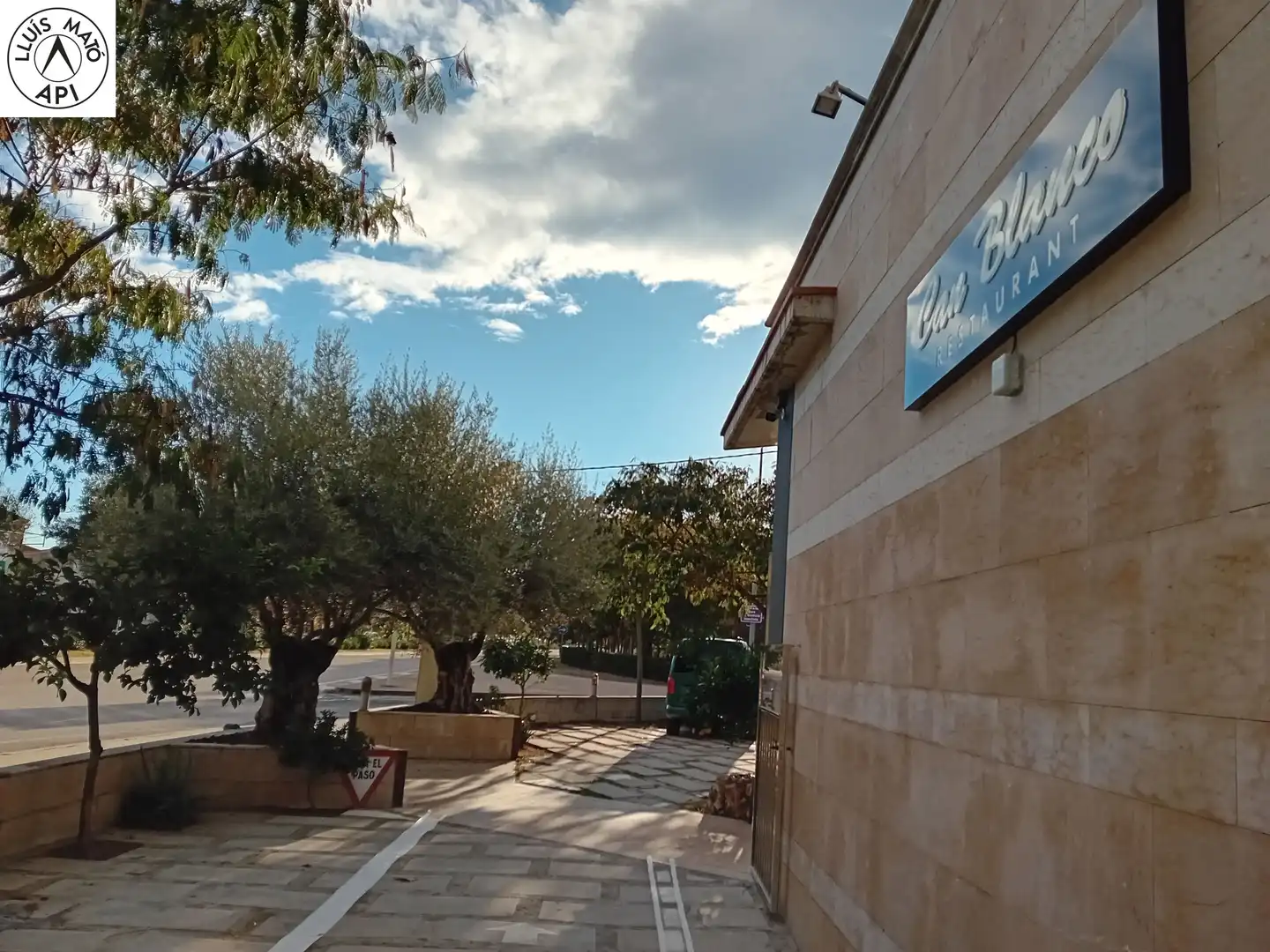Außenansicht von Gebäude zum Verkauf in Sant Julià de Ramis