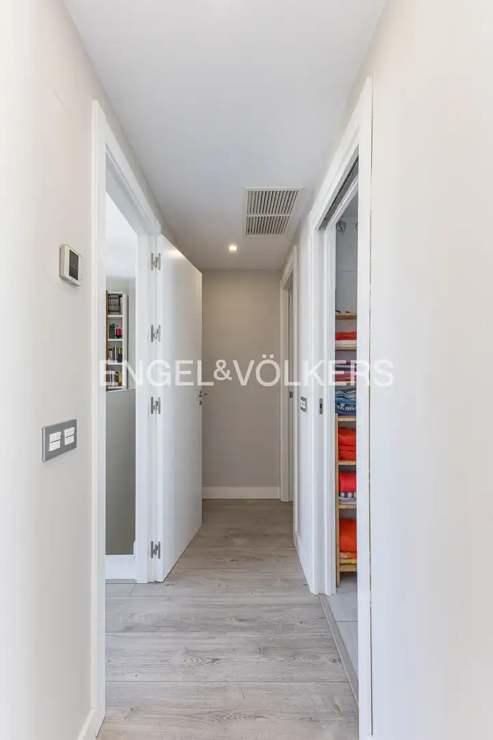 Duplexes for sale in Madrid  with Air Conditioner, Heating and Private garden