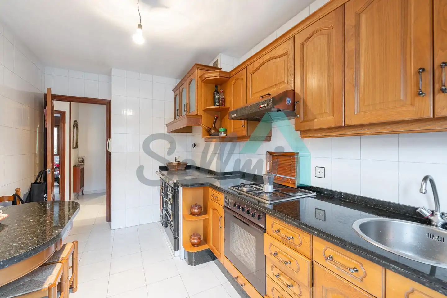 Küche von Wohnung zum Verkauf in Lena mit Heizung, Parkett und Terrasse