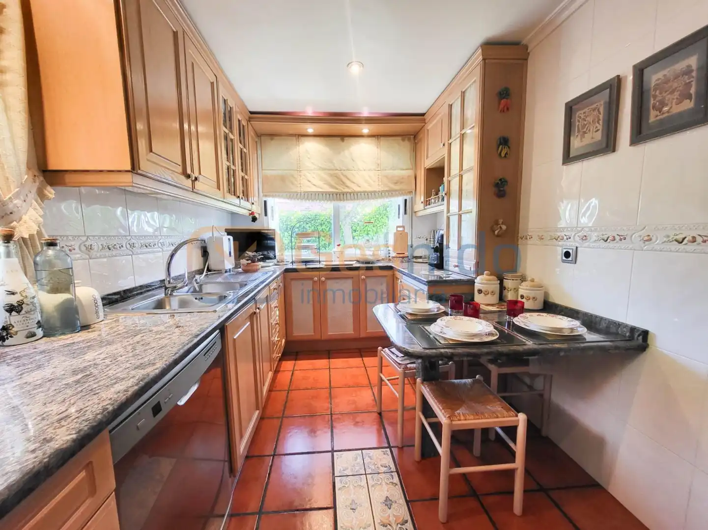 Cocina de Casa adosada en venta en Segovia con Calefacción, Parquet y Trastero