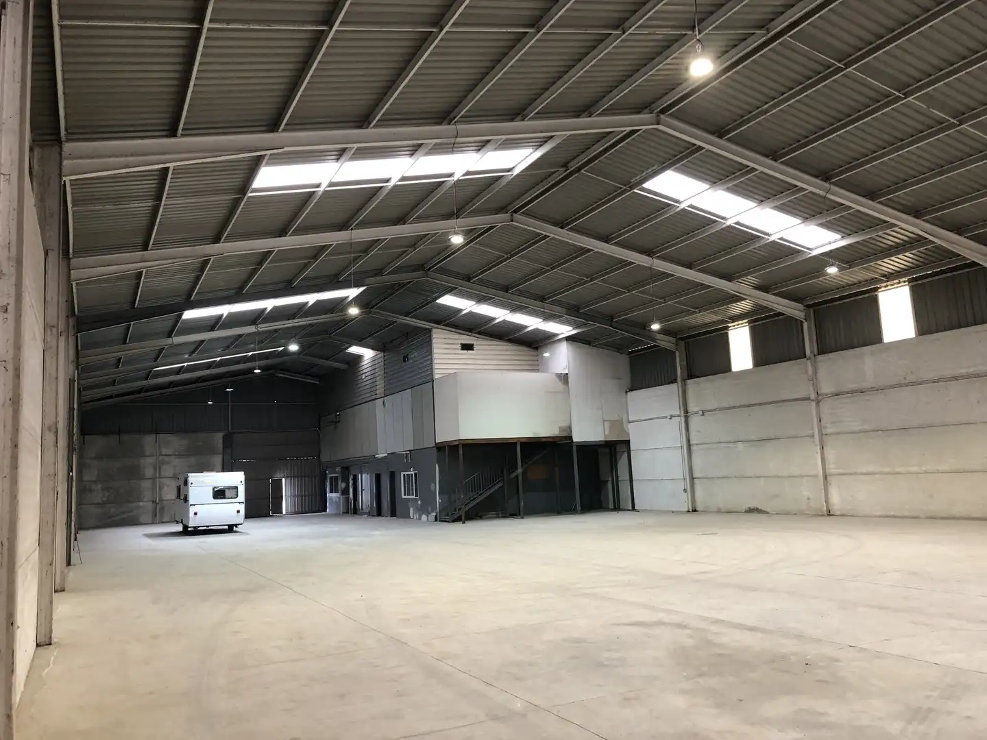 Vista exterior de Nave industrial de alquiler en Villafranca de Córdoba