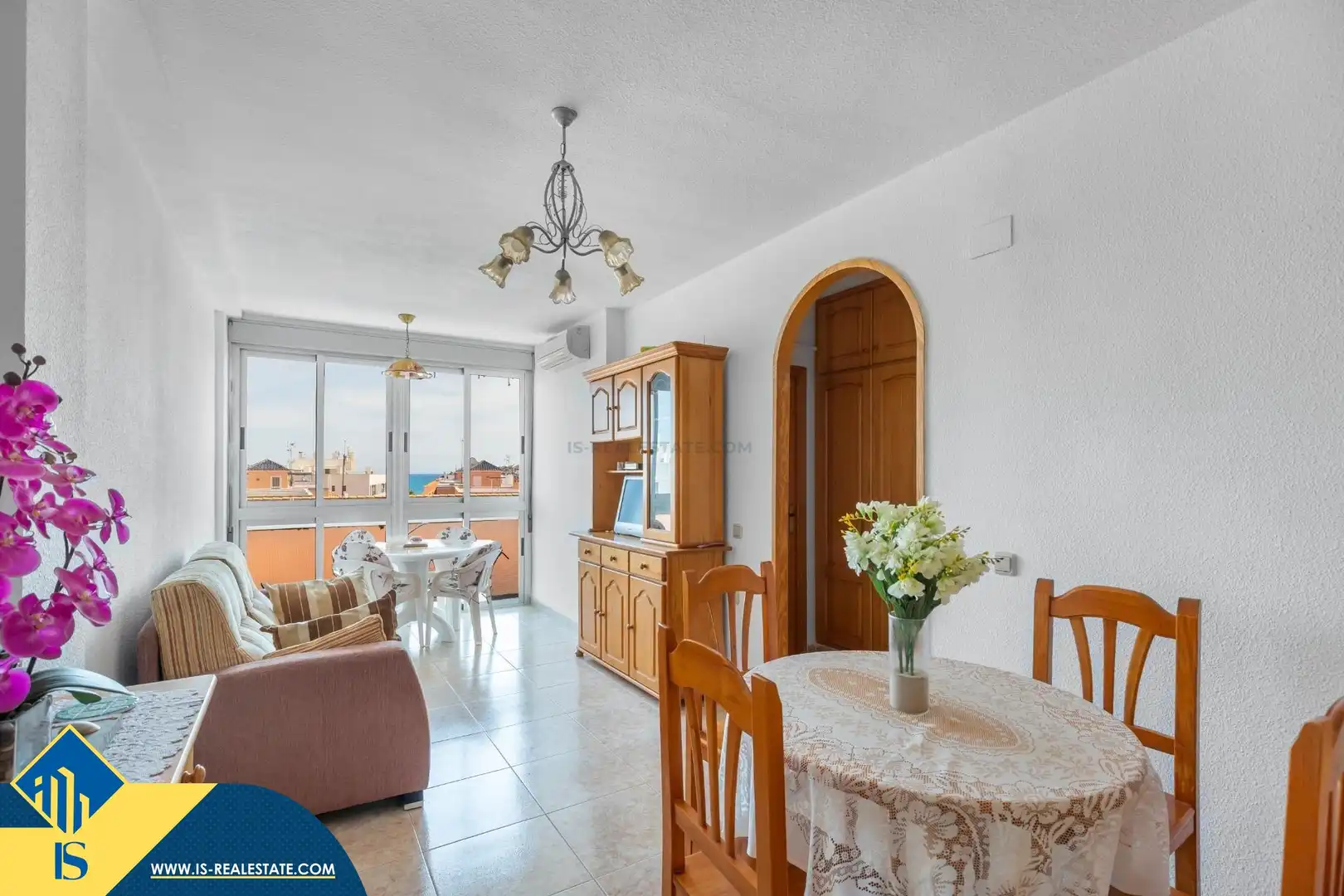Apartamento con terraza, en la provincia de Alicante, en la ciudad de Torrevieja, en el barrio de La Mata. 1 habitación | 50 m² |, imatge 2