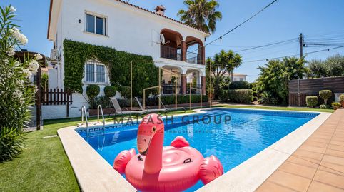 Hay casas que simplemente se visitan y otras en las que, desde el primer momento, puedes imaginar cómo sería vivir en ellas, Bild 2