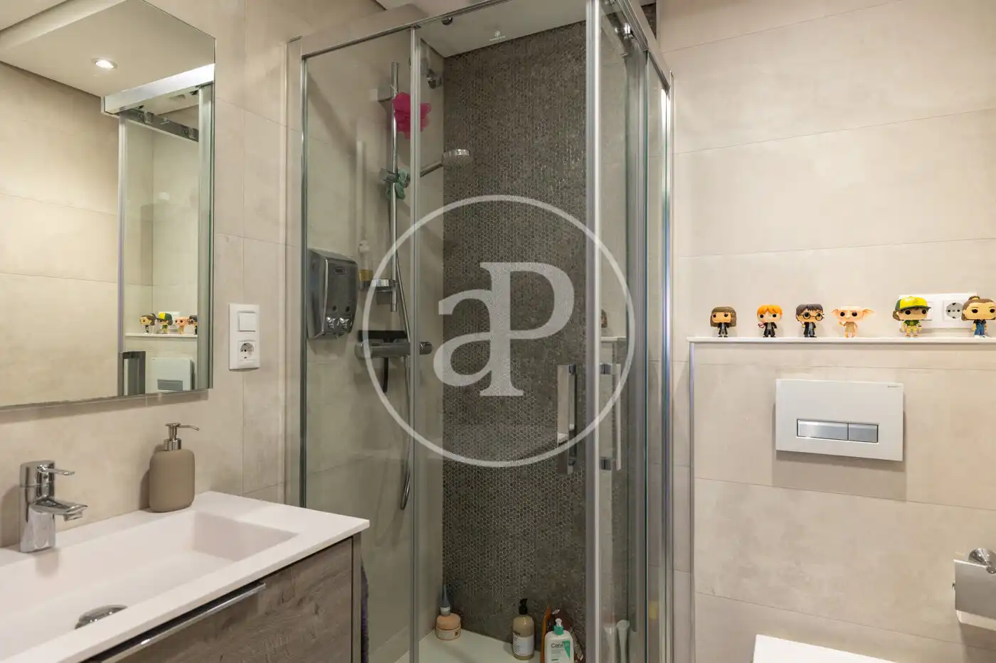 Baño de Piso en venta en Barcelona con Aire acondicionado, Calefacción y Terraza