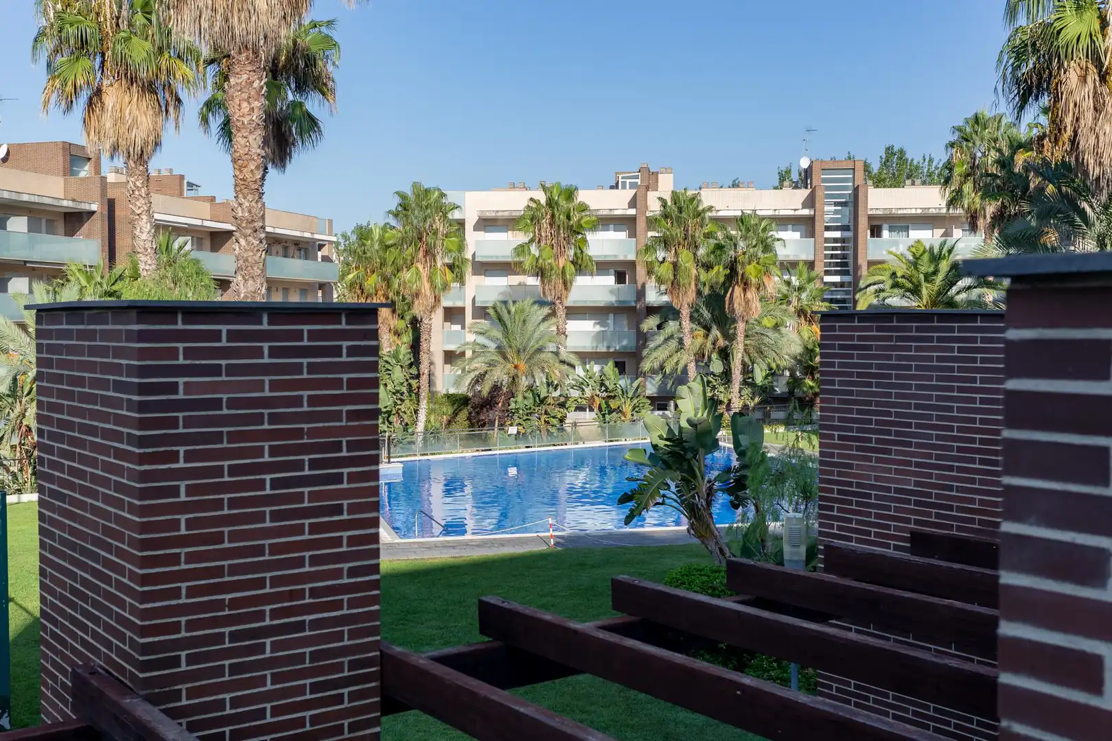Piscina de Ático en venta en Salou con Aire acondicionado, Calefacción y Jardín privado