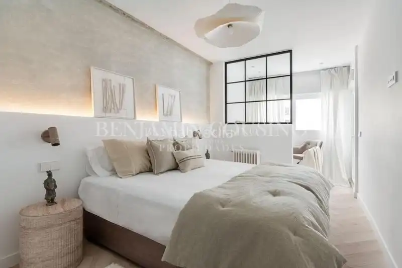 Bedroom of Flat for sale in Madrid  with Terrace and Furnished