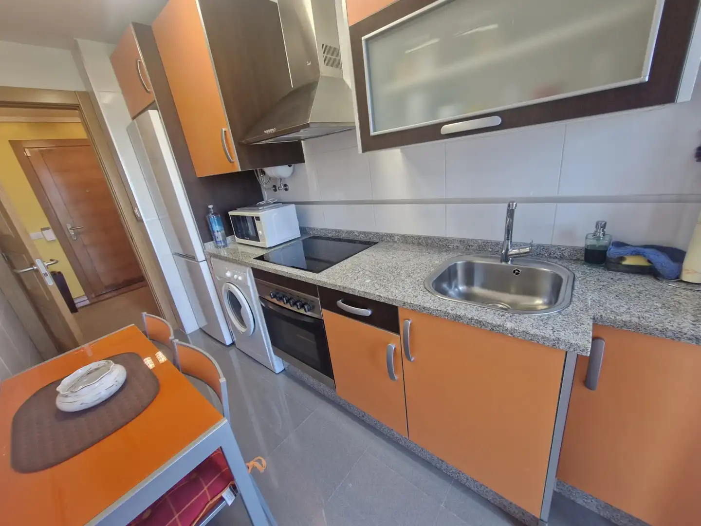 Küche von Wohnung zum Verkauf in Foz mit Heizung, Terrasse und Abstellraum