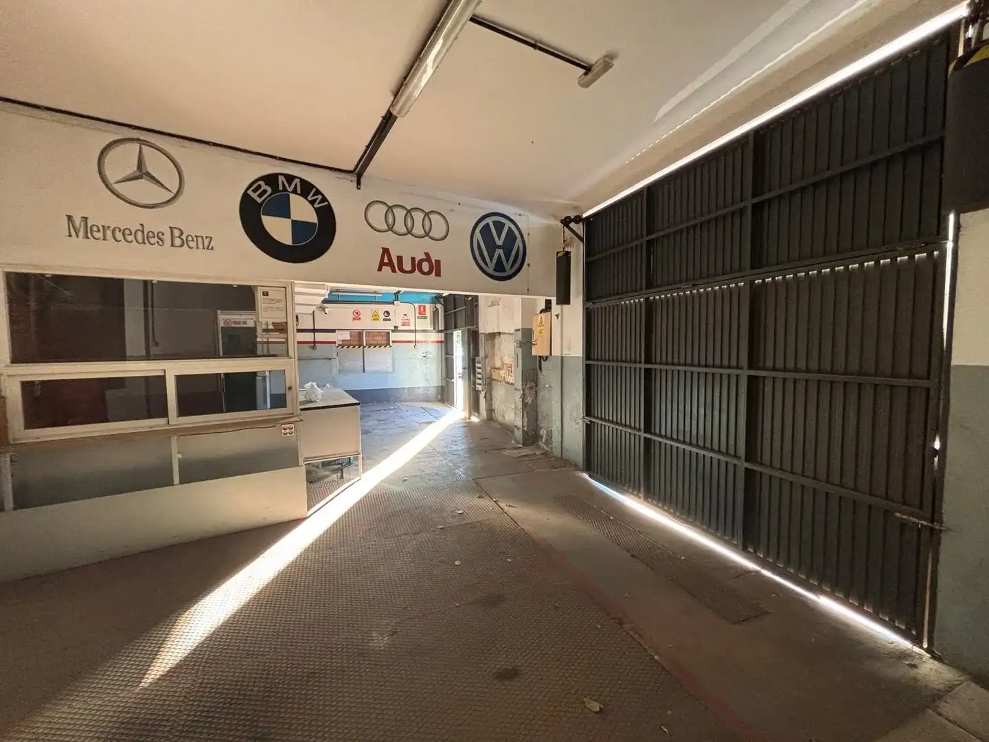 Industrial building for sale in Bollullos de la Mitación, imagen 7