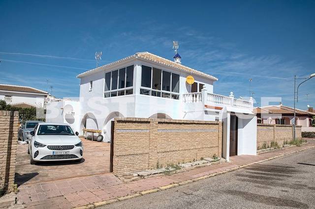 Casa-chalet en Venta en Centro - Torre de la Higuera