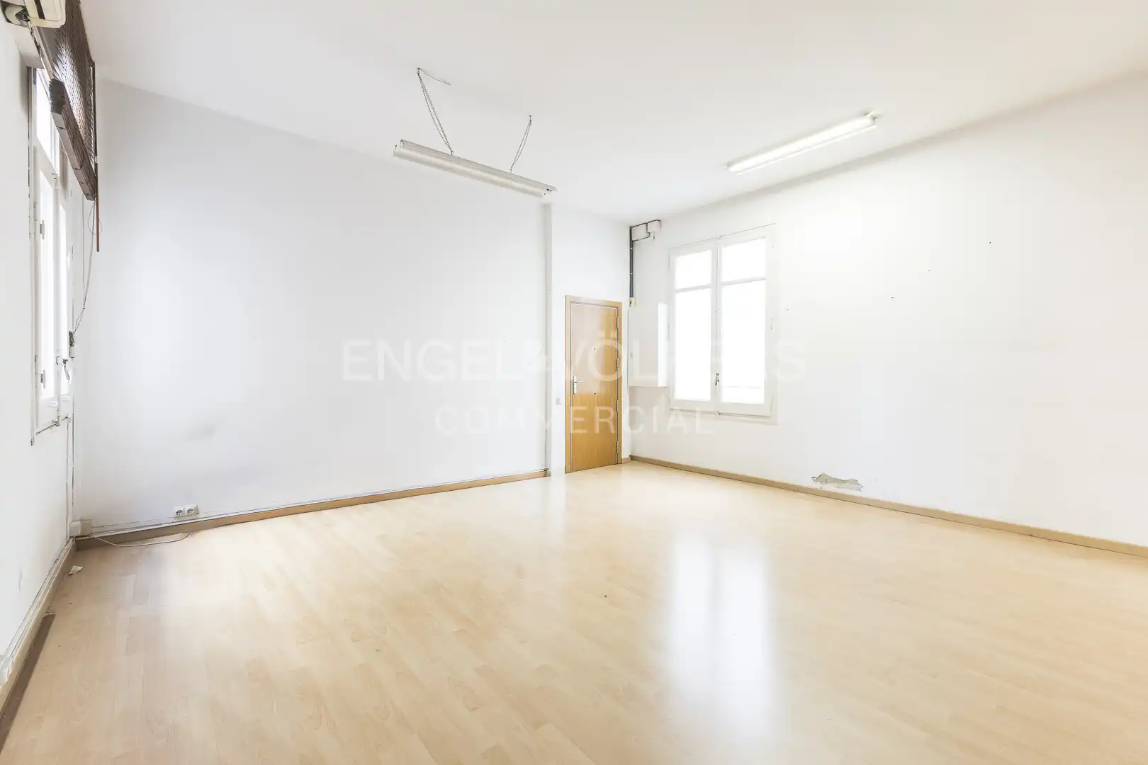 Office for rent in Barcelona  with Air Conditioner and Heating
