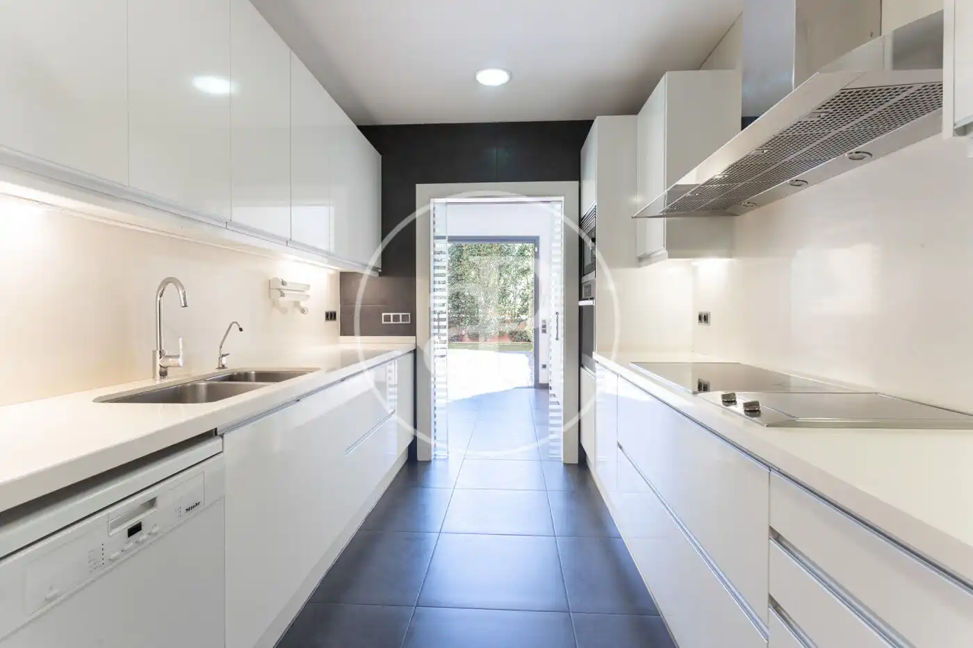 Kitchen of Detached homes for rent in Barcelona  with Air Conditioner, Heating and Private garden