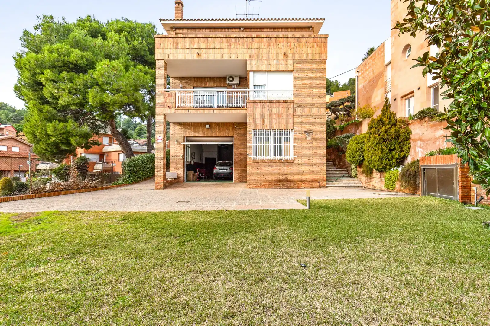 Jardín de Casa o chalet en venta en Sant Just Desvern con Aire acondicionado, Calefacción y Terraza