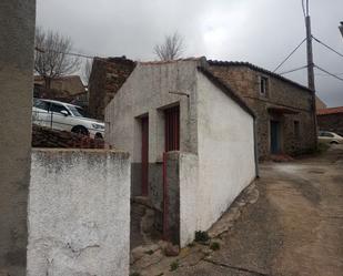 Vista exterior de Casa o xalet en venda en Santiago del Tormes amb Moblat