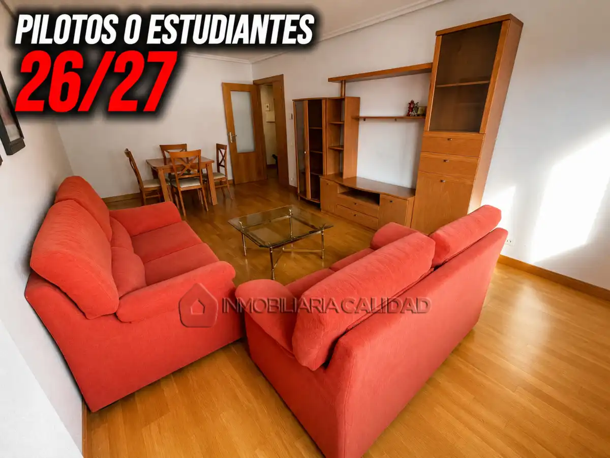 Living room of Flat for rent in Burgos  with Heating and Furnished