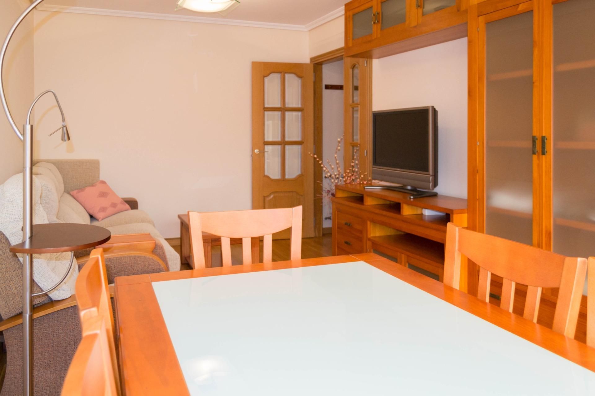 Sala d'estar de Pis en venda en A Coruña Capital  amb Calefacció i Traster