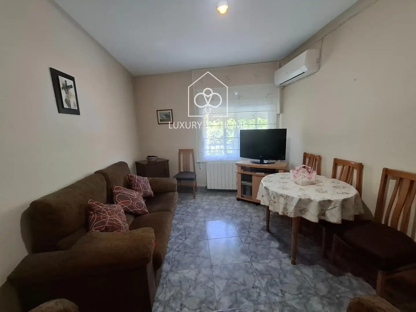 Living room of Flat for sale in Viladecans  with Air Conditioner, Heating and Oven