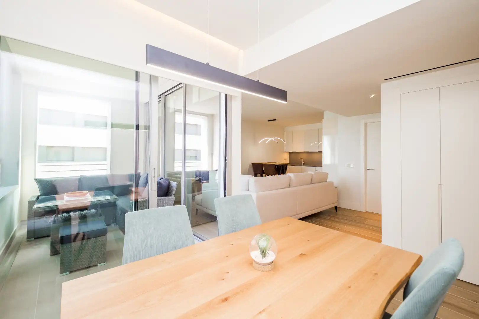 Sala de estar de Apartamento en venta en Castell d'Aro, Platja d'Aro i s'Agaró con Aire acondicionado, Terraza y Amueblado