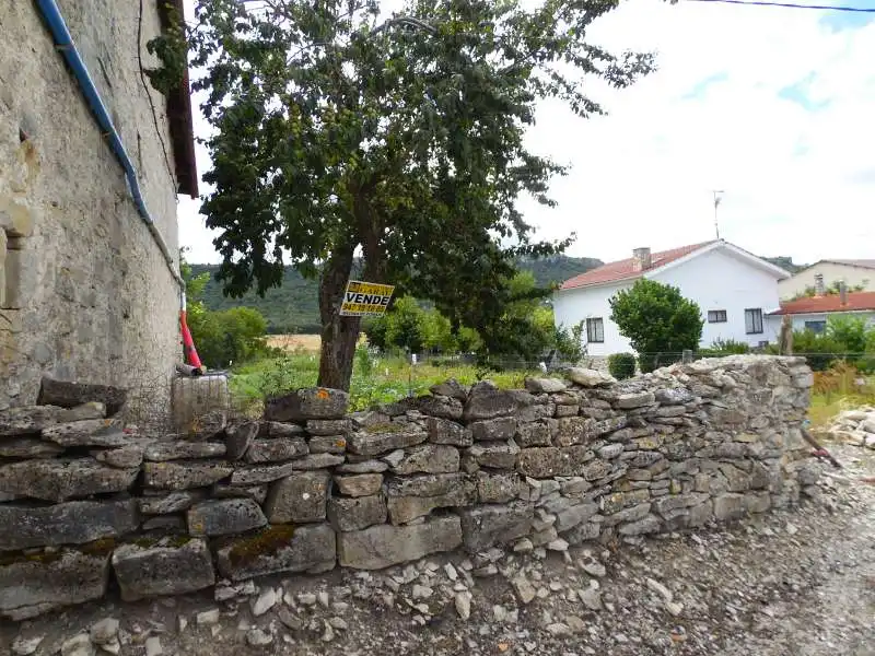 Residential land for sale in Valle de Losa
